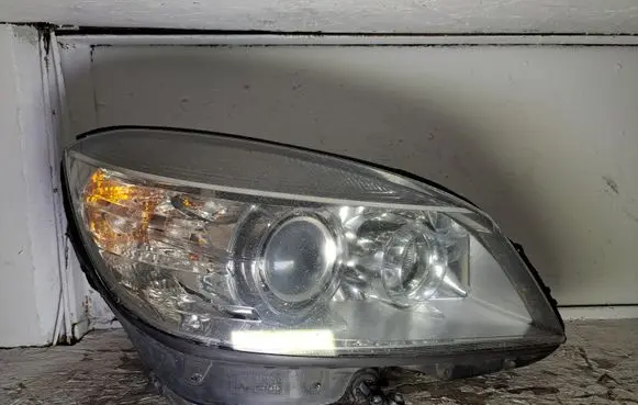 Mercedes-Benz C W204 Headlight/headlamp A2048200259 0301234272 030123427226