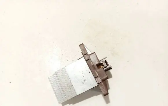 Heater blower motor/fan resistor