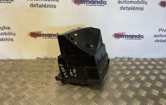 Opel Vivaro Fuse box set