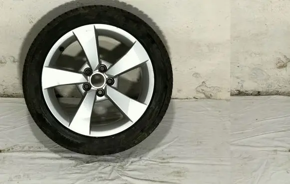 Audi A1 R16 alloy rim 