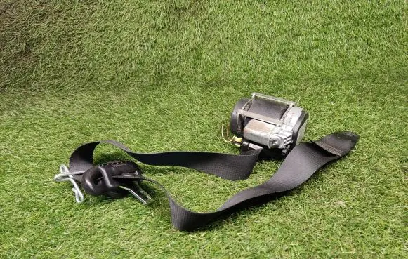 Ford Mondeo MK IV Front seatbelt 6G9N61295AFW