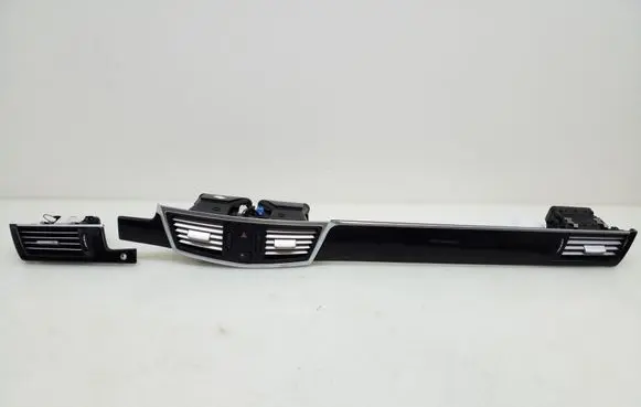 Mercedes-Benz E W212 Panel trim A2126801071