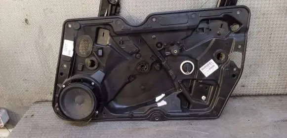 Volkswagen Golf VI Front window lifting mechanism without motor 5K1837730M