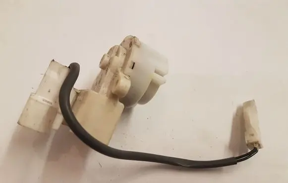 Lexus IS 200-300 Ignition lock contact 