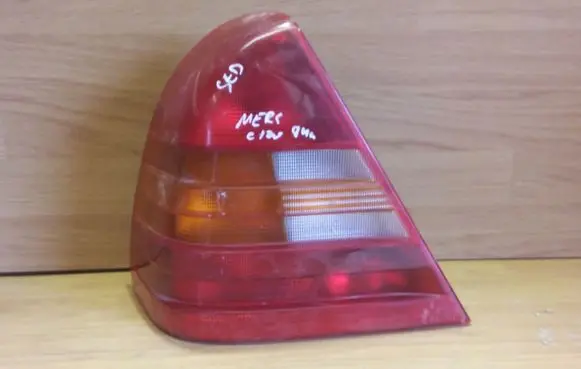 Mercedes-Benz C W202 Rear/tail lights 2028200164