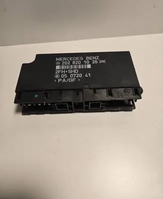 Mercedes-Benz E W124 Comfort/convenience module 2028201026 05072041