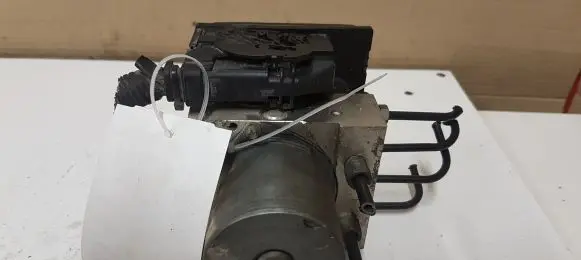 Nissan Qashqai ABS Pump 0265950616