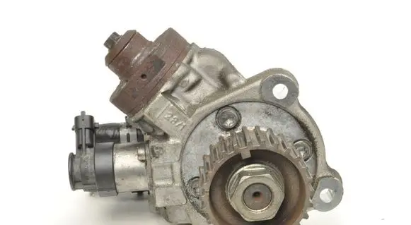 Opel Insignia A Fuel injection high pressure pump 0445010513
