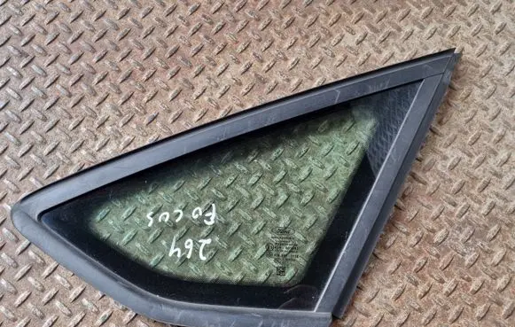Ford Focus Rear side window