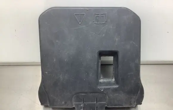 Ford Focus Battery box tray cover/lid AM5110A659AC C8C9A