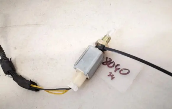 KIA Sorento Brake pedal sensor switch