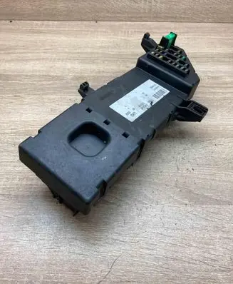 Opel Signum Fuse module 13120953 24443147