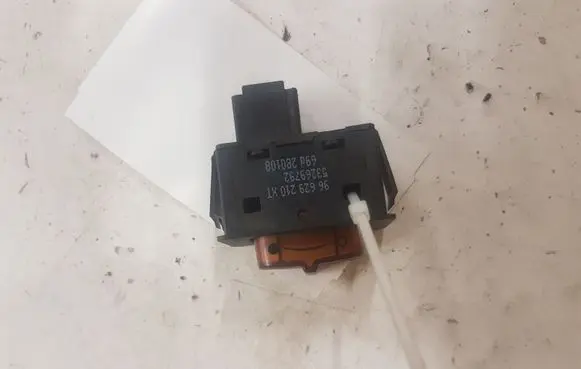 Citroen C4 I Picasso Interior lighting switch 96629210XT 53269792 280108