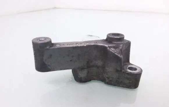 Mercedes-Benz E W211 Engine mounting bracket A6110782741