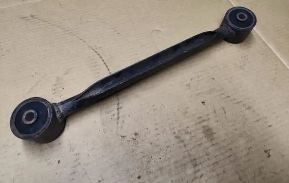 Jeep Grand Cherokee (WJ) Rear upper control arm/wishbone
