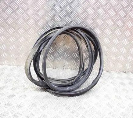 Dodge Stealth Trunk rubber seal (body) 
