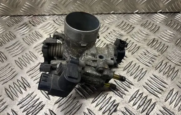 Toyota Yaris Throttle valve