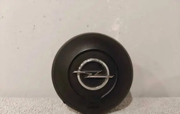 Opel Adam Steering wheel airbag 13357723 DABADP13B 367416257