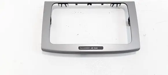 Volkswagen PASSAT B6 Radio/GPS head unit trim 