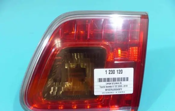 Toyota Avensis T270 Rear/tail lights 81580-05110 IMPRK1230120
