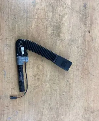 BMW 5 GT F07 Front seatbelt buckle 9115306