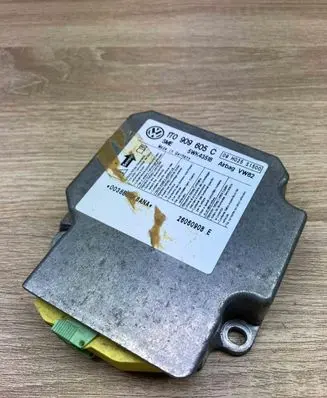 Volkswagen Touran I Airbag control unit/module 1T0909605C 5WK43518