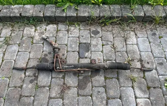 Mercedes-Benz C W203 Steering rack A20311051001