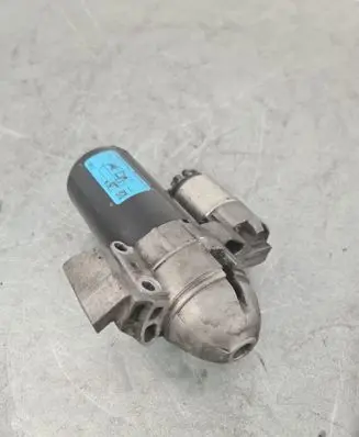 BMW 3 E90 E91 Starter motor 8570382
