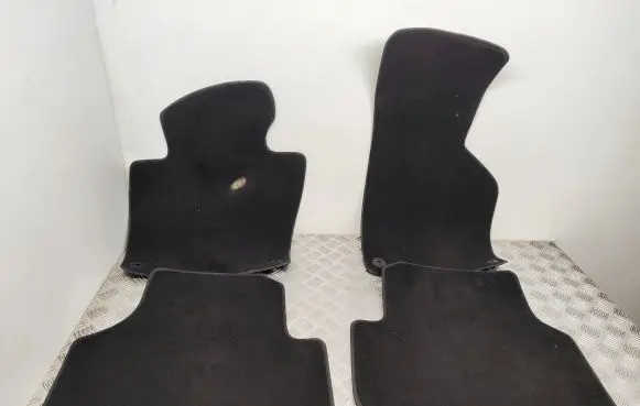 Volkswagen PASSAT B7 Car floor mat set 