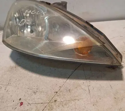 Ford Focus Headlight/headlamp E49798 30DD E49800