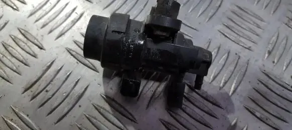 Renault Laguna I Turbo solenoid valve 7700109099