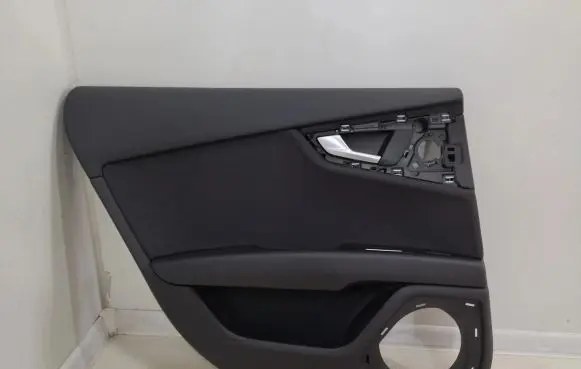 Audi A7 S7 4G Coupe rear side trim panel 4G8867305 4G8971693