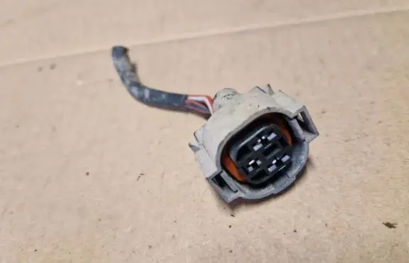 Volkswagen Golf III Other relay 1H0973203