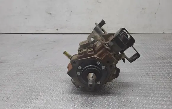 Ford Focus Fuel injection high pressure pump 0445010102 9683703780A