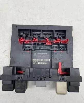 Volkswagen Touran I Comfort/convenience module 3C0937049D F005V00525 H37S1002
