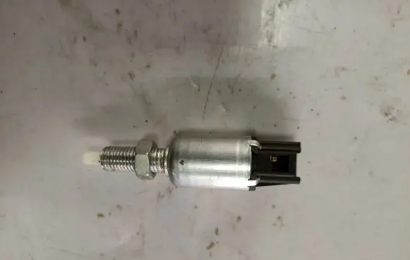 Clutch pedal sensor