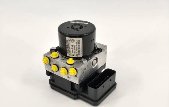 Renault Megane III ABS Pump 476607984R 10021205804 28561136033