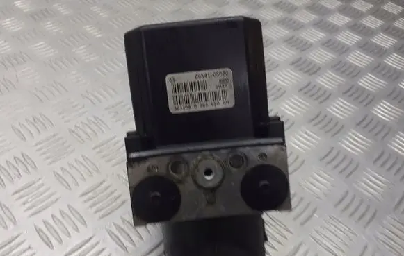 Toyota Avensis T250 ABS Pump