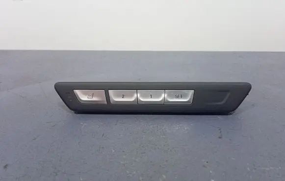 BMW 7 F01 F02 F03 F04 Seat heating switch 9382803