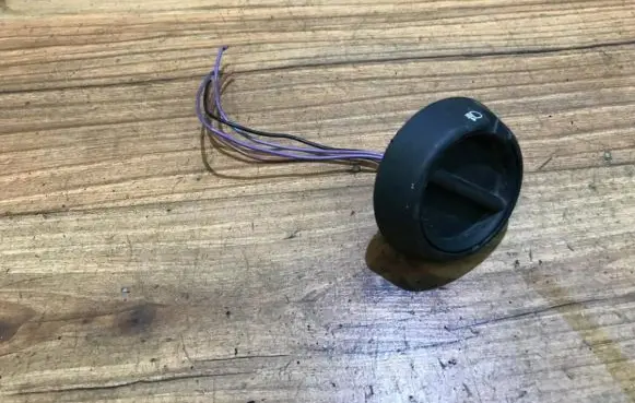 Renault Laguna I Headlight level height control switch