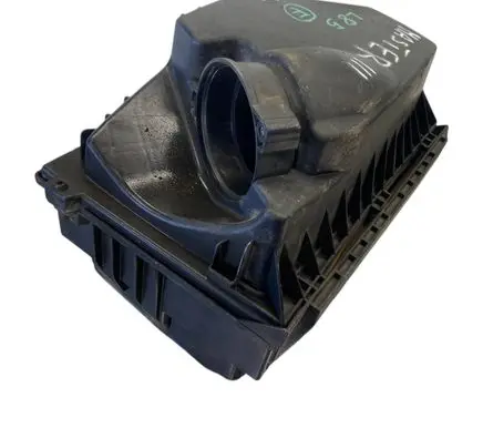 Renault Master III Air filter box 8200751534