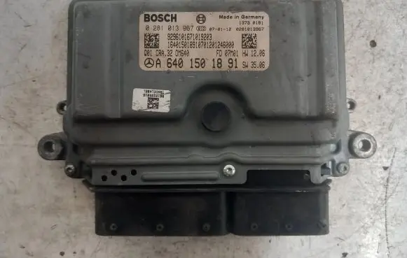 Mercedes-Benz B W245 Engine control unit/module A6401501891 0281013967