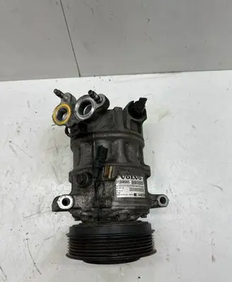 Volvo XC90 Air conditioning (A/C) compressor (pump) 31348965 050718055B4
