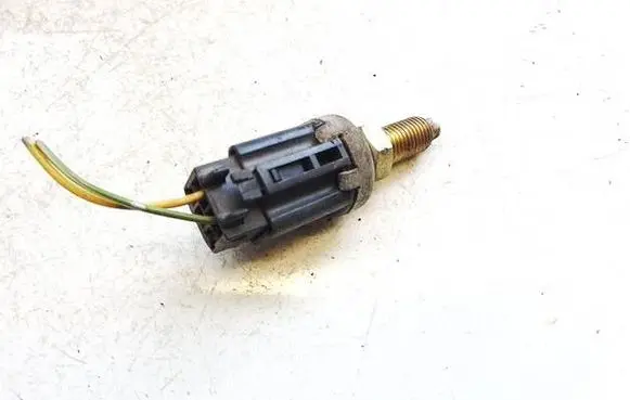 Toyota Avensis T220 Brake pedal sensor switch