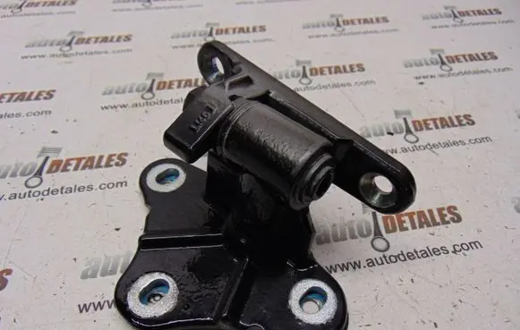 Mercedes-Benz GL X164 Rear door lower hinge