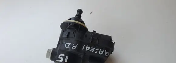 Nissan Qashqai Headlight level adjustment motor 