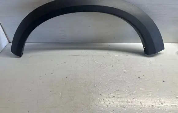 Front arch trim