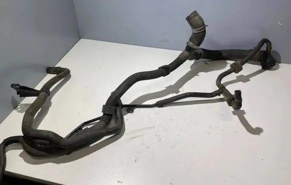 Skoda Octavia Mk2 (1Z) Engine coolant pipe/hose 3C0121087A