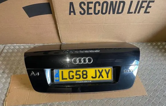 Audi A4 S4 B7 8E 8H Tailgate/trunk/boot lid