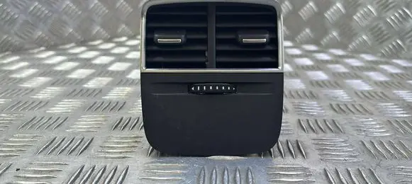 Audi A3 S3 8V Rear air vent grill 8V0819203 8V0857042